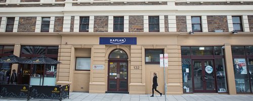 Kaplan International Adelaide İngilizce Dil Okulu