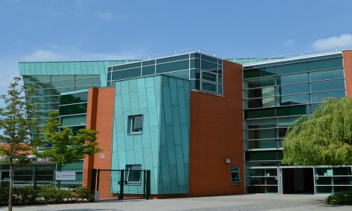 Manchester Academy İngilizce Dil Okulu