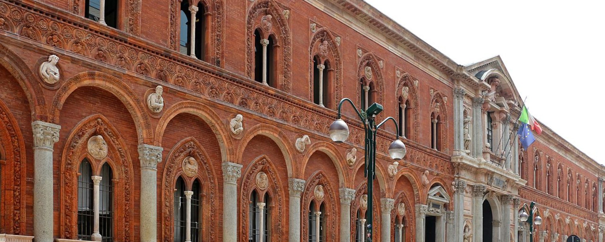 Milano üniversitesi